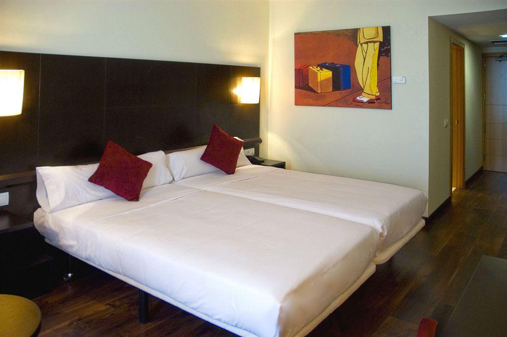 Eurostars Zaragoza Hotel Luaran gambar